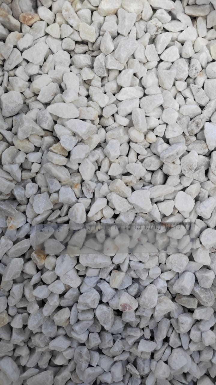  Мраморная крошка, щебень, цвет-белый, фр. 5-10 мм.  купить  в Краснодаре мрамор белый, айвори, молочный мраморная каменная крошка ландшафтная 9500 руб/т   фото 