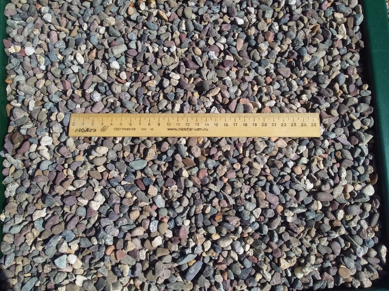 Галька речная окат цветная фр.5-10 мм. купить   в Краснодаре галька речная белый, серый, красноватый, синий, темно-серый речная окатанная галька декоративная 5000 руб/т   фото 