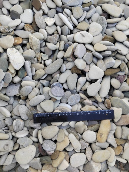 Галька черноморская фр. 20-40 мм.  купить с доставкой в Краснодару фото 