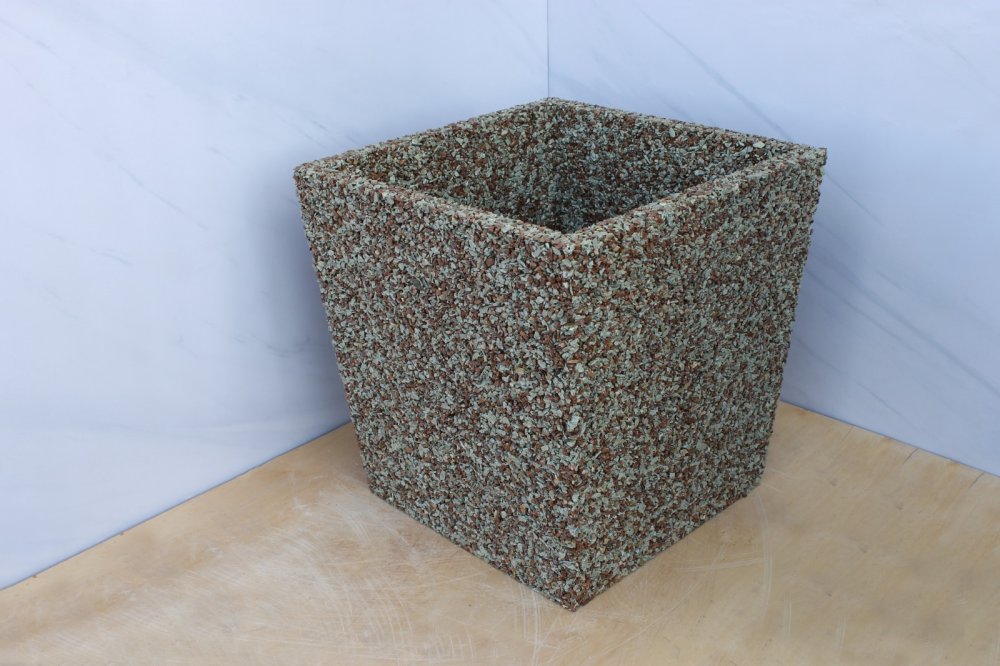 Ландшафтный вазон Куб конусный купить  c доставкой в Краснодаре 