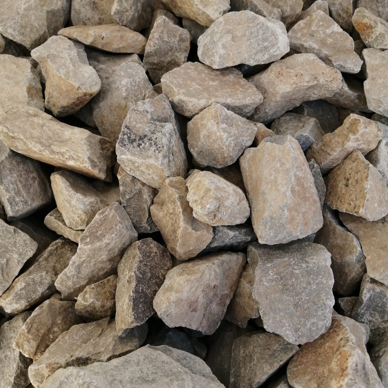 фото Габбро-диабаз  (фр. 70-100 мм)  купить в Краснодаре в интернет-портале 