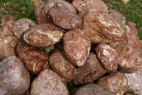  Розовый валунчик фр.100-300 мм.  купить в Краснодаре крупный природный камень розовый, серый молочный красный речной галечник природный 7850 руб/т   фото 