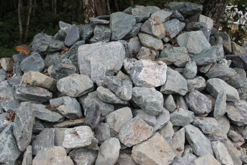  Гранит скальник (серо-зеленый) фр. 100-500 мм.  купить в Краснодаре гранит зеленый, серый, салатовый крупный ландшафтный валун 6 000 руб/т   фото 