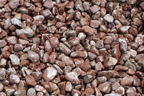  Розовая мраморная галька (щебень галтованный розовый) фр.40-70 мм.  купить  в Краснодаре мрамор розовый, красный галтовка мраморная щебня 13500 руб/т   фото 