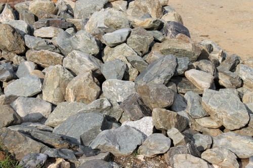  Гранит скальник (серо-зеленый) фр. 100-500 мм.  купить в Краснодаре гранит зеленый, серый, салатовый крупный ландшафтный валун 6 000 руб/т   фото 