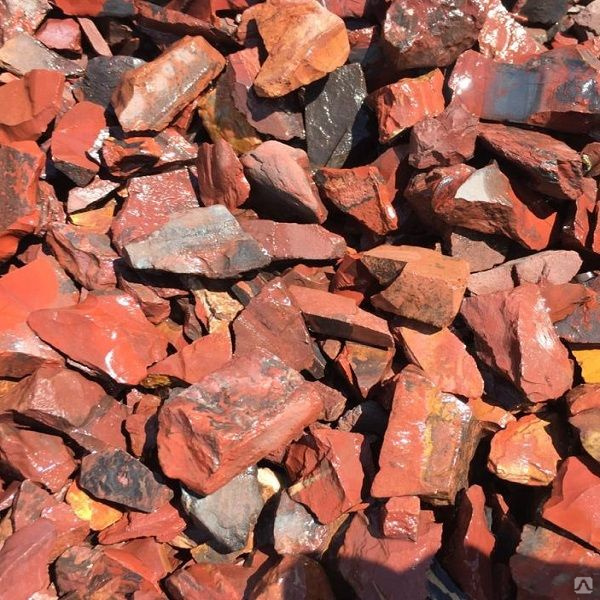  Щебень крошка красный (ЯШМА) фр. 5-10 мм.  купить  в Краснодаре крошка каменная яшмы красный, бордовый, темно-красный декоративная крошка ландшафтная каменная яшмоидная 6 600 руб/т   фото 